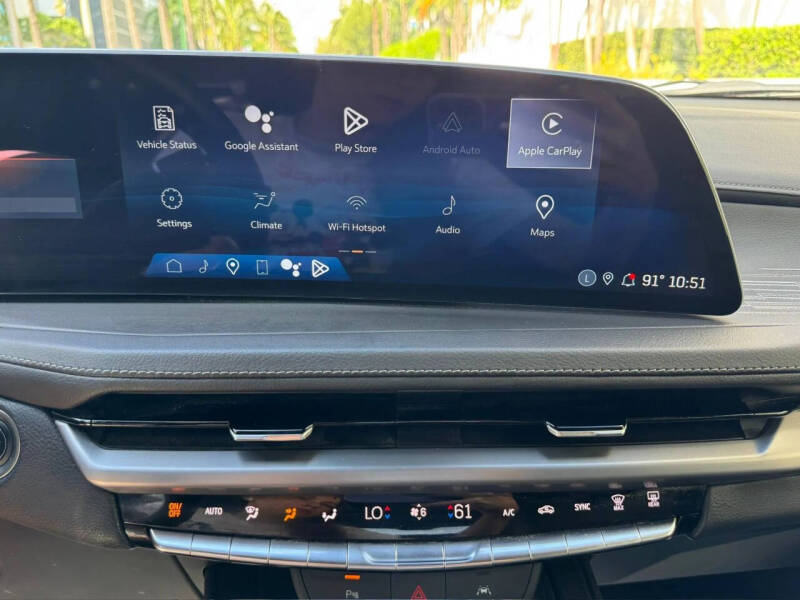 2024 Cadillac XT4 Premium Luxury