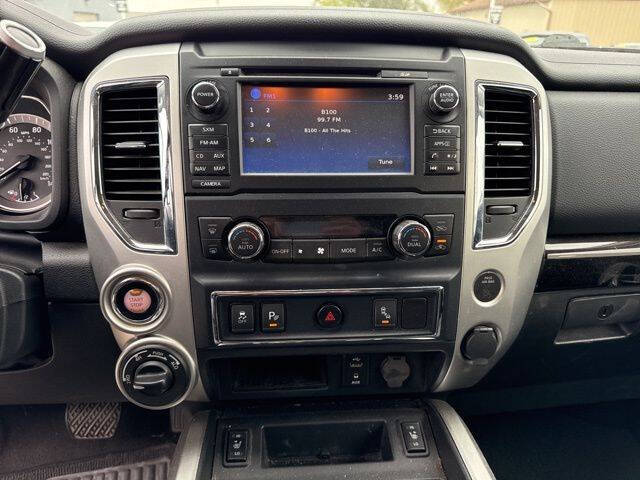 2017 Nissan Titan SV