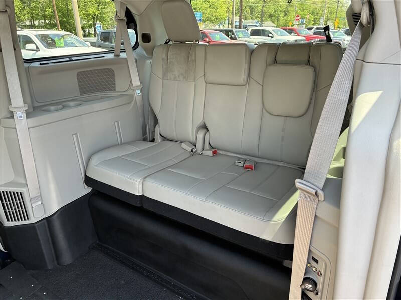2014 Chrysler Town and Country Limited