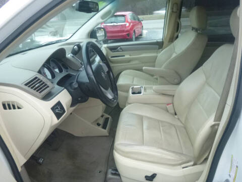 2009 Volkswagen Routan SEL