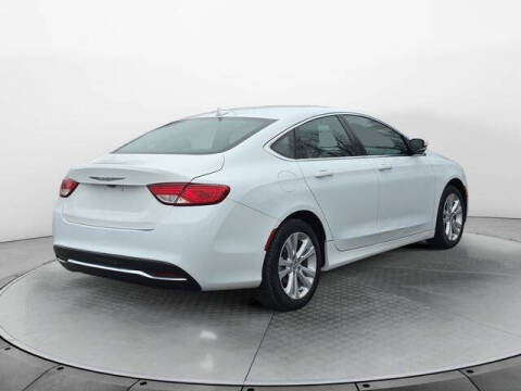 2017 Chrysler 200 Limited