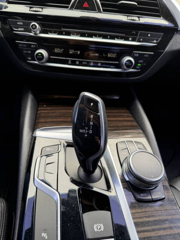 2017 BMW 5 Series 530i