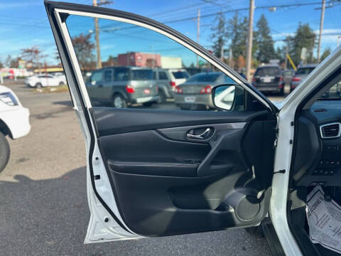 2016 Nissan Rogue SL