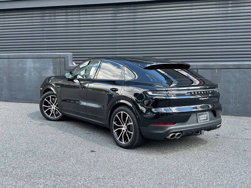 2025 Porsche Cayenne S E-Hybrid Coupe