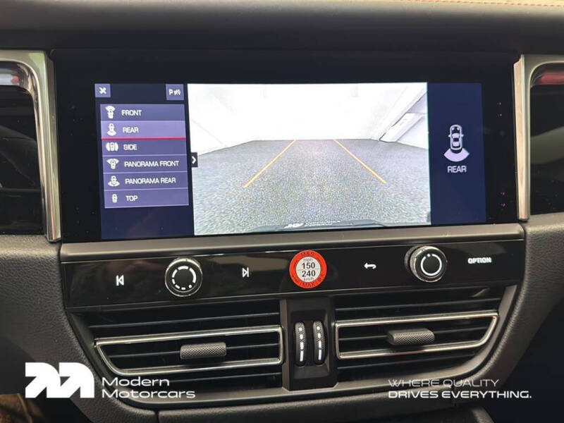 2025 Porsche Macan S