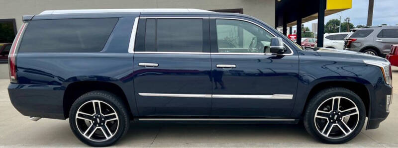 2017 Cadillac Escalade ESV Platinum