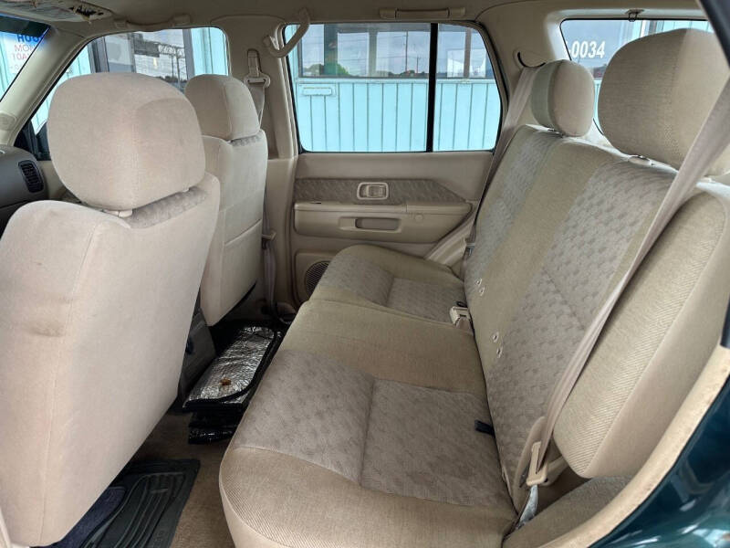 1997 Nissan Pathfinder LE