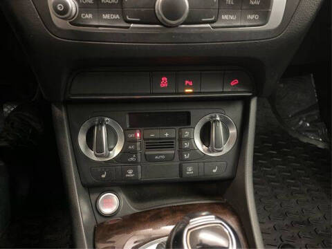 2015 Audi Q3 2.0T quattro Prestige