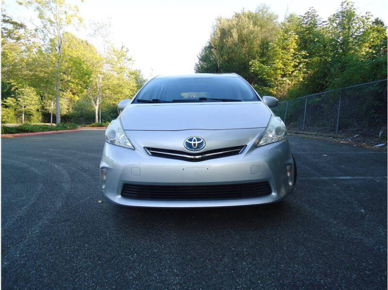 2012 Toyota Prius v