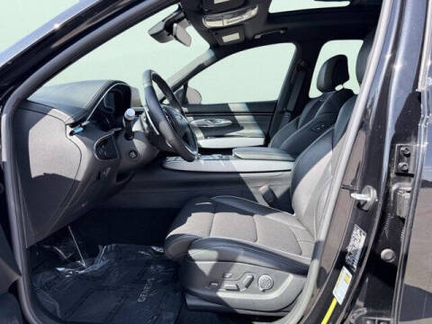 2022 Genesis GV70 2.5T Standard