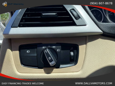 2015 BMW 3 Series 320i