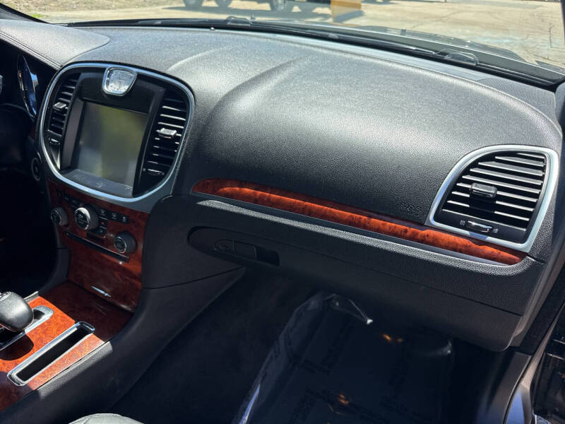 2014 Chrysler 300