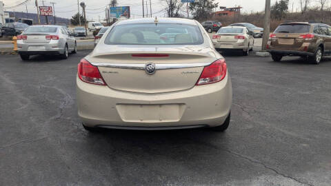 2012 Buick Regal Premium 1