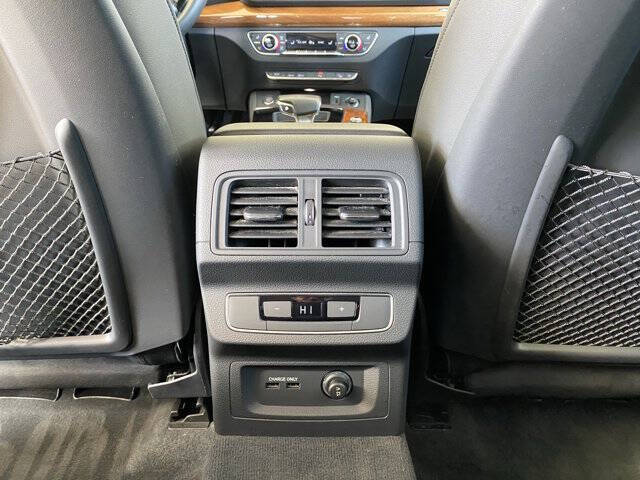 2023 Audi Q5 quattro Premium Plus 40 TFSI