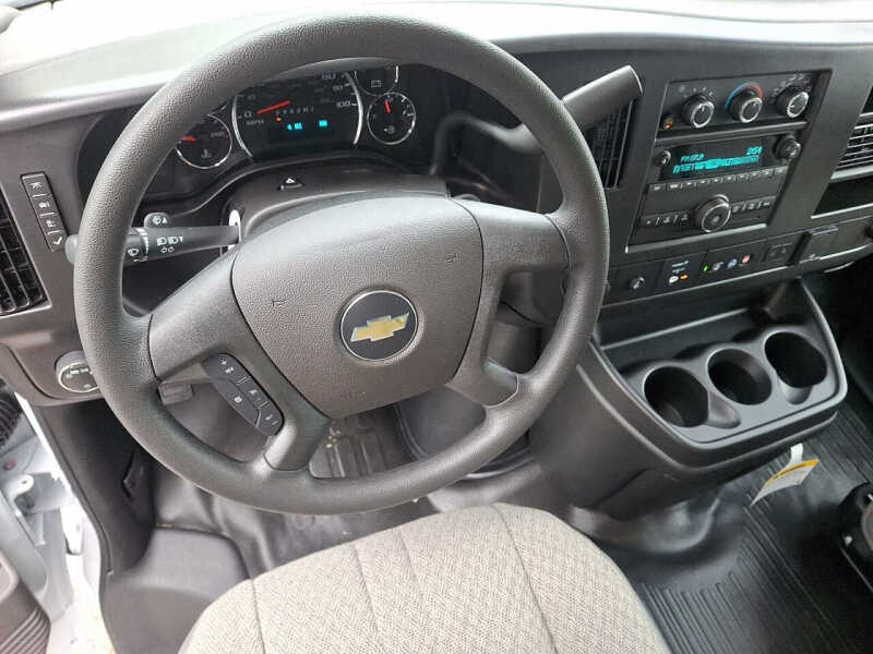 2025 Chevrolet Express 2500