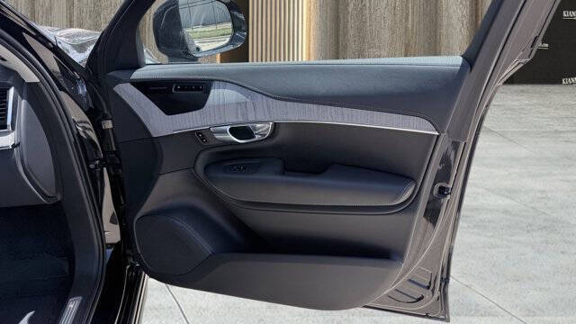 2025 Volvo XC90 Plug-In Hybrid