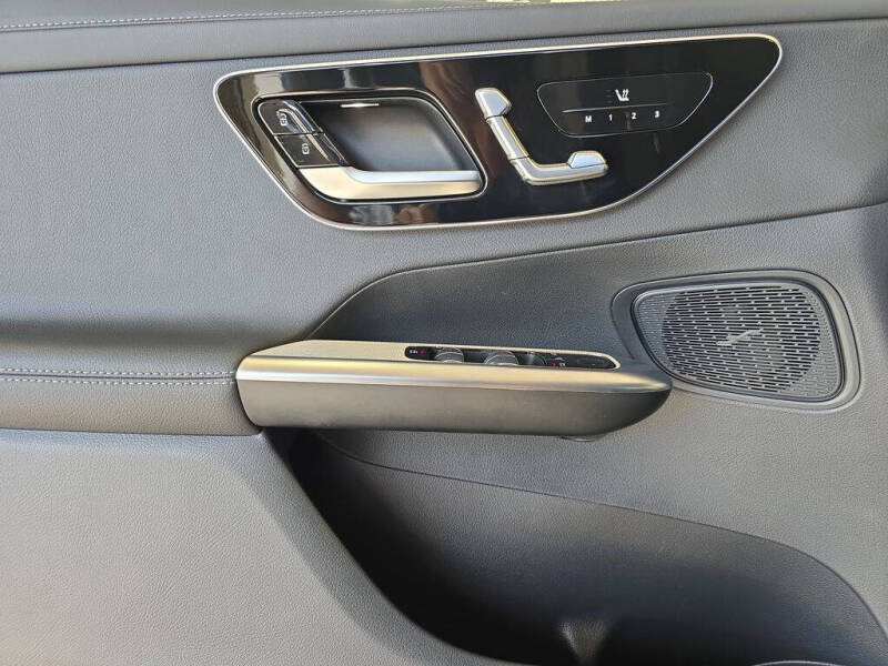 2025 Mercedes-Benz GLC GLC 300