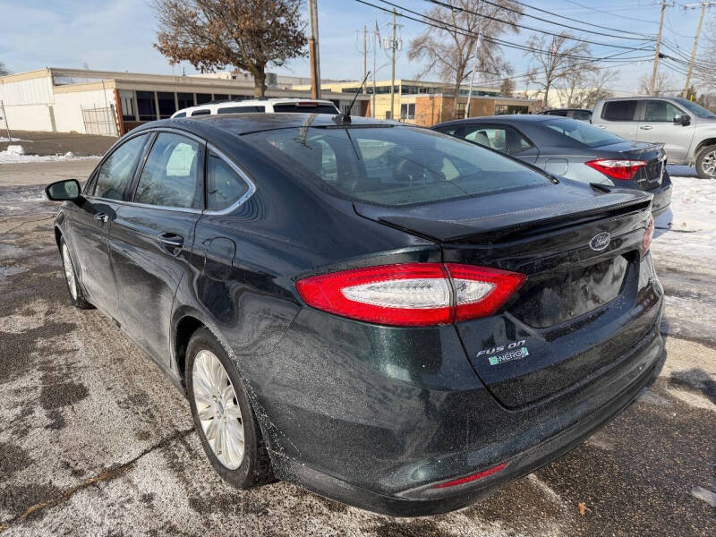 2014 Ford Fusion Energi SE