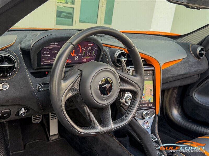 2022 McLaren 720S Spider Performance