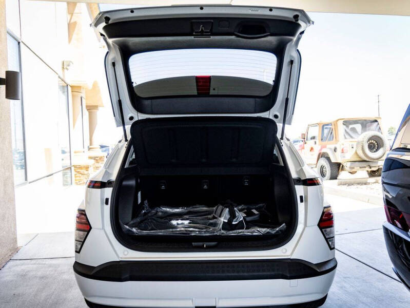 2025 Hyundai Kona Electric SEL