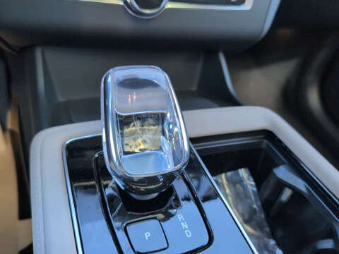 2026 Volvo XC90 B6 Plus 7P