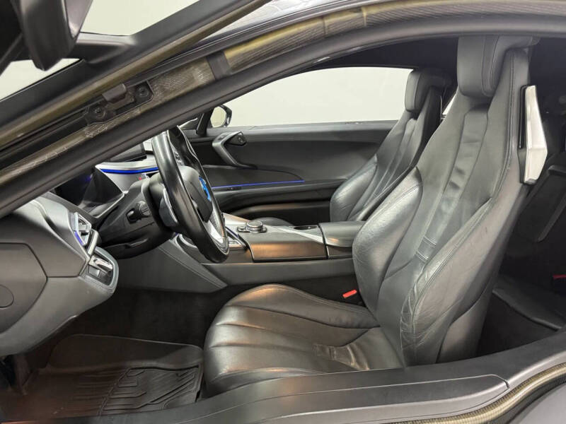 2016 BMW i8