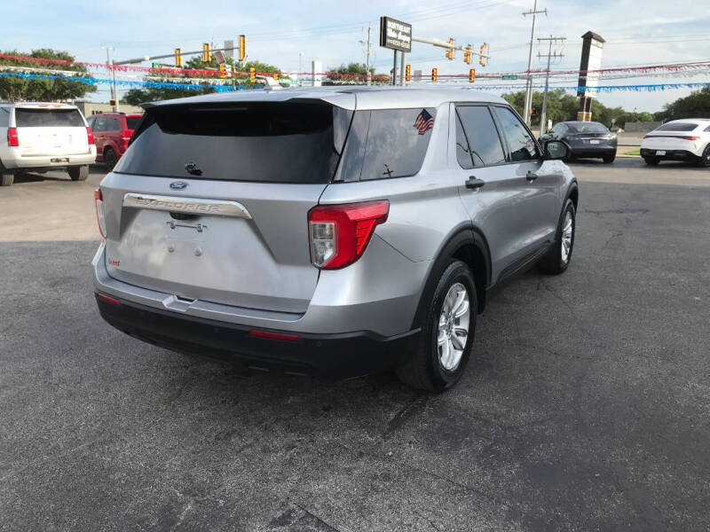 2020 Ford Explorer