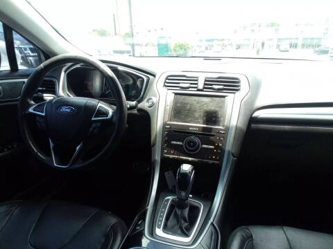 2016 Ford Fusion Titanium