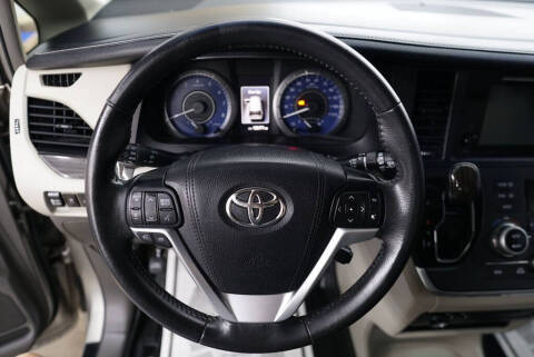 2016 Toyota Sienna