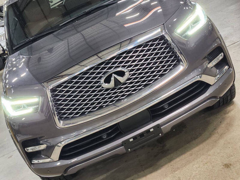 2023 Infiniti QX80 Sensory