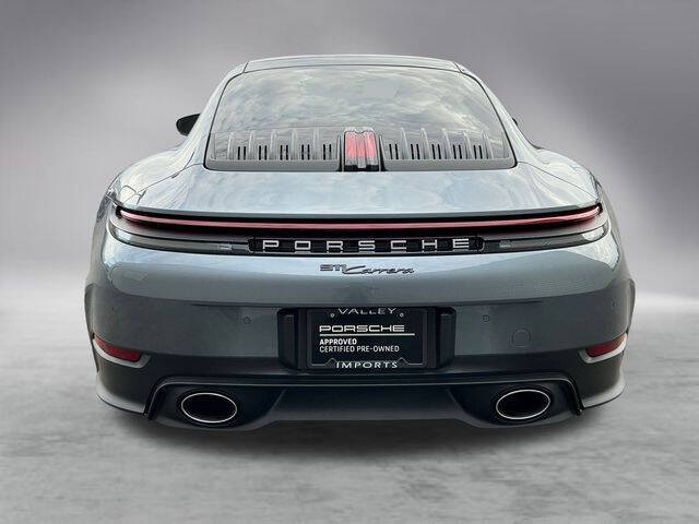 2025 Porsche 911 Carrera