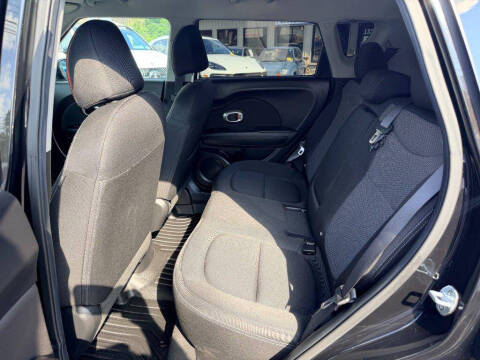2018 Kia Soul +