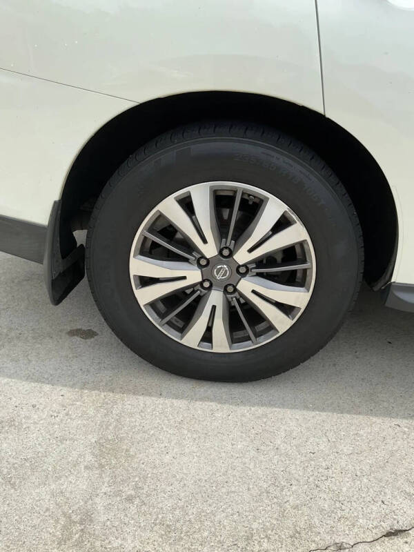 2017 Nissan Pathfinder