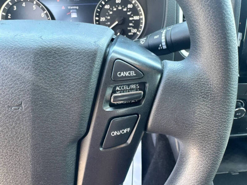 2022 Nissan Frontier SV