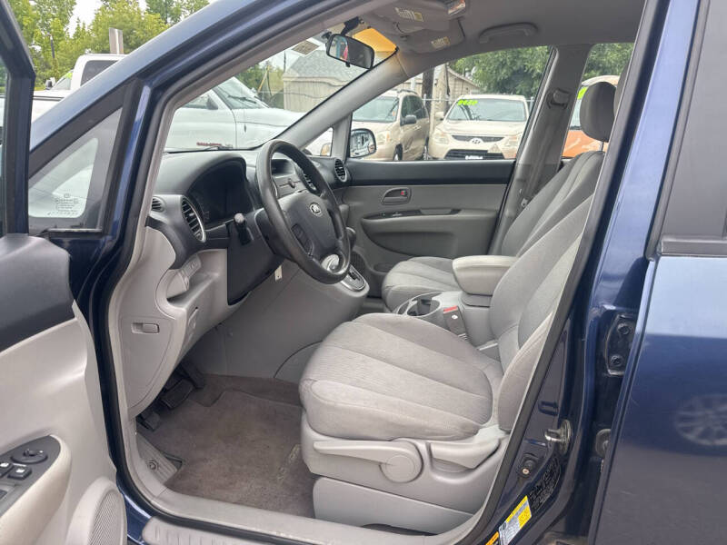 2007 Kia Rondo EX