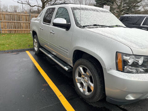 2011 Chevrolet Avalanche for sale at Decisive Auto Sales in Shelby Township MI