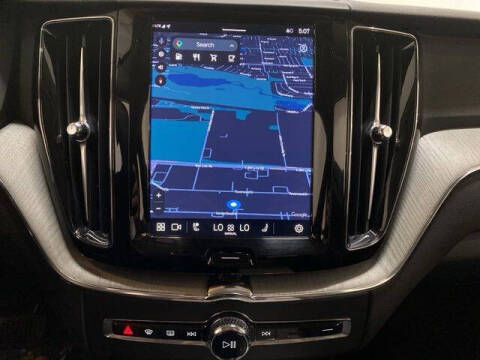 2025 Volvo XC60 B5 Plus Dark Theme