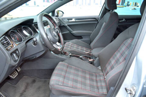 2017 Volkswagen Golf GTI S