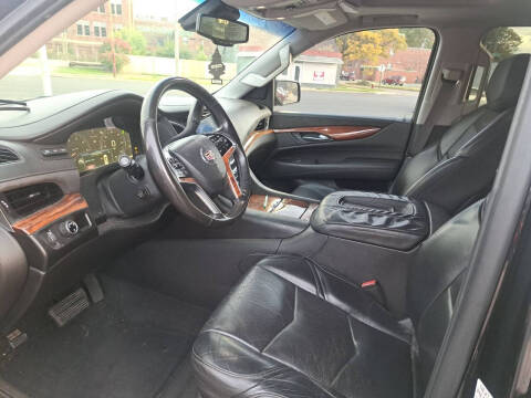 2015 Cadillac Escalade ESV Luxury