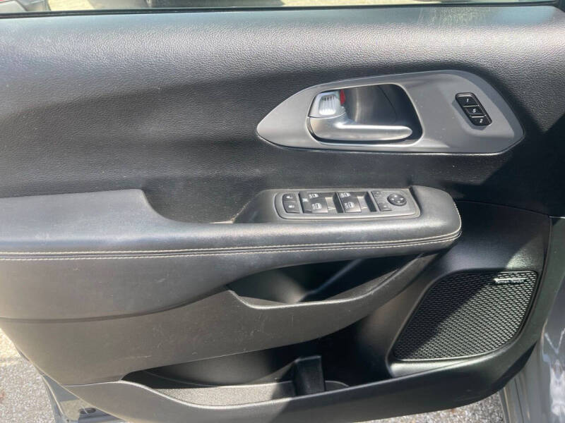 2020 Chrysler Pacifica Touring L Plus
