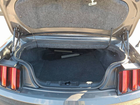 2017 Ford Mustang V6