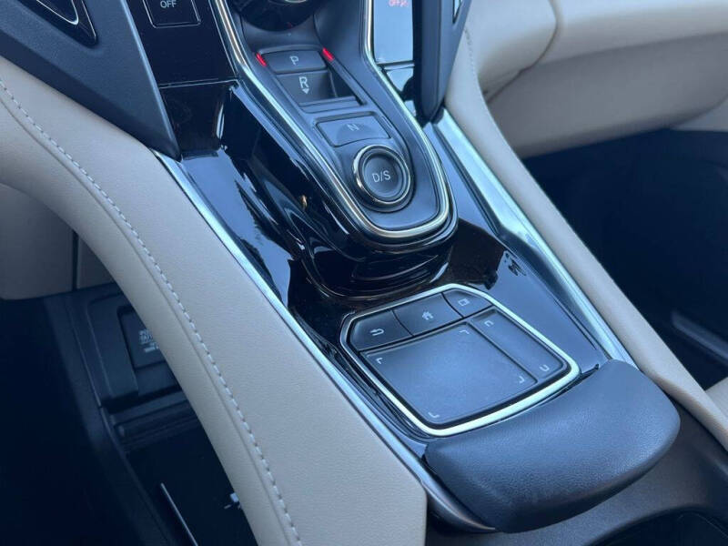 2023 Acura RDX SH-AWD w/Advance