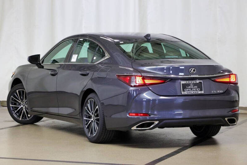 2025 Lexus ES 350