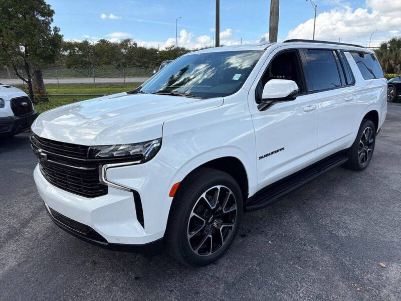 2023 Chevrolet Suburban RST