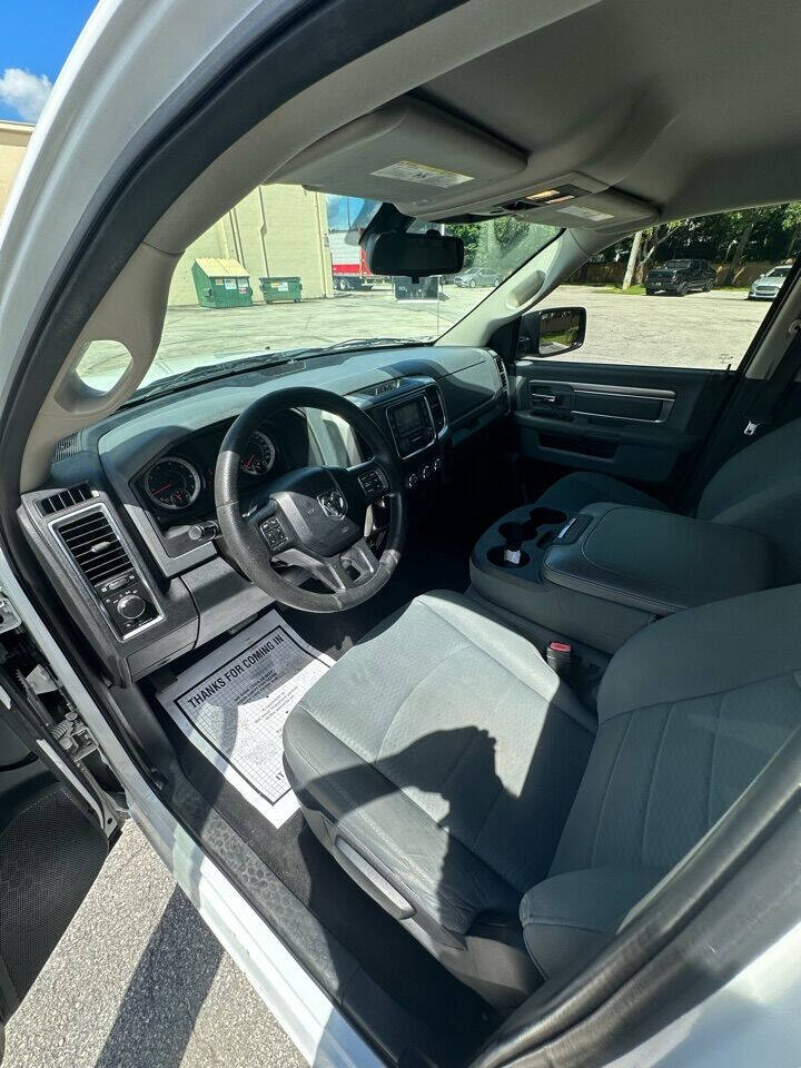 2016 RAM 1500 Pickup - $13,999