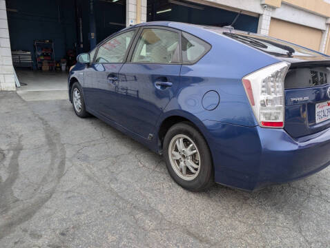 2010 Toyota Prius III