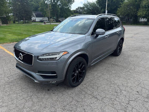 2016 Volvo XC90 T6 Momentum