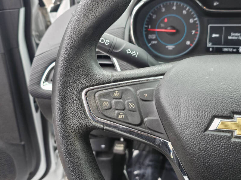 2017 Chevrolet Cruze LT Auto