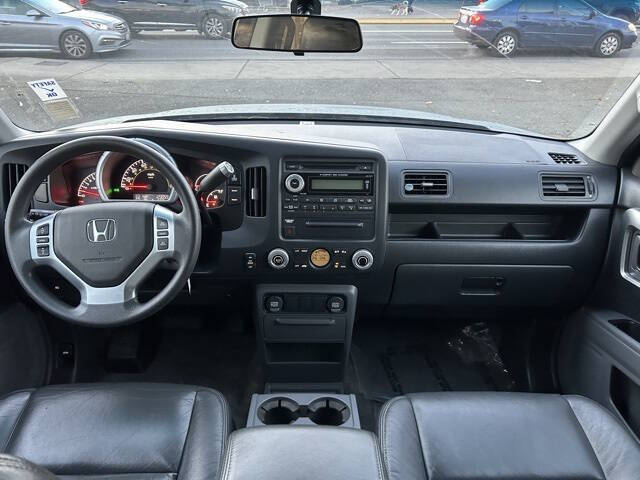 2007 Honda Ridgeline RTS photo 12