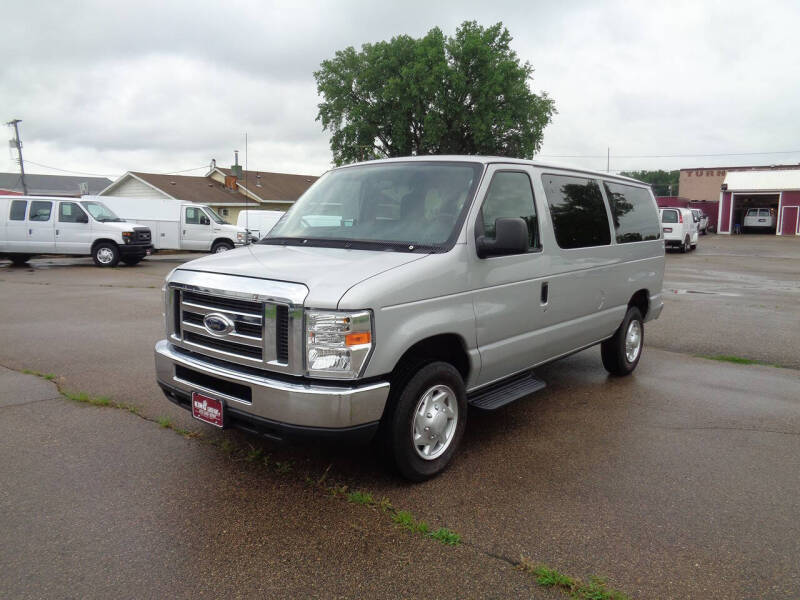 2011 Ford E-Series E-350 SD XLT